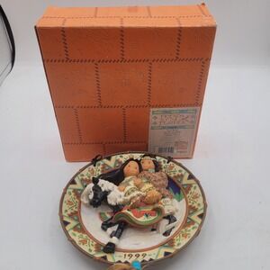Friends‎ of Feather Enesco "Love Reins" 1999 Ceramic 3D Plate-Karen Hahn 550531